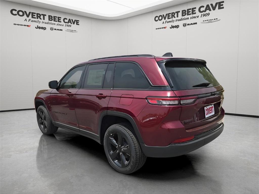 new 2025 Jeep Grand Cherokee car, priced at $44,002