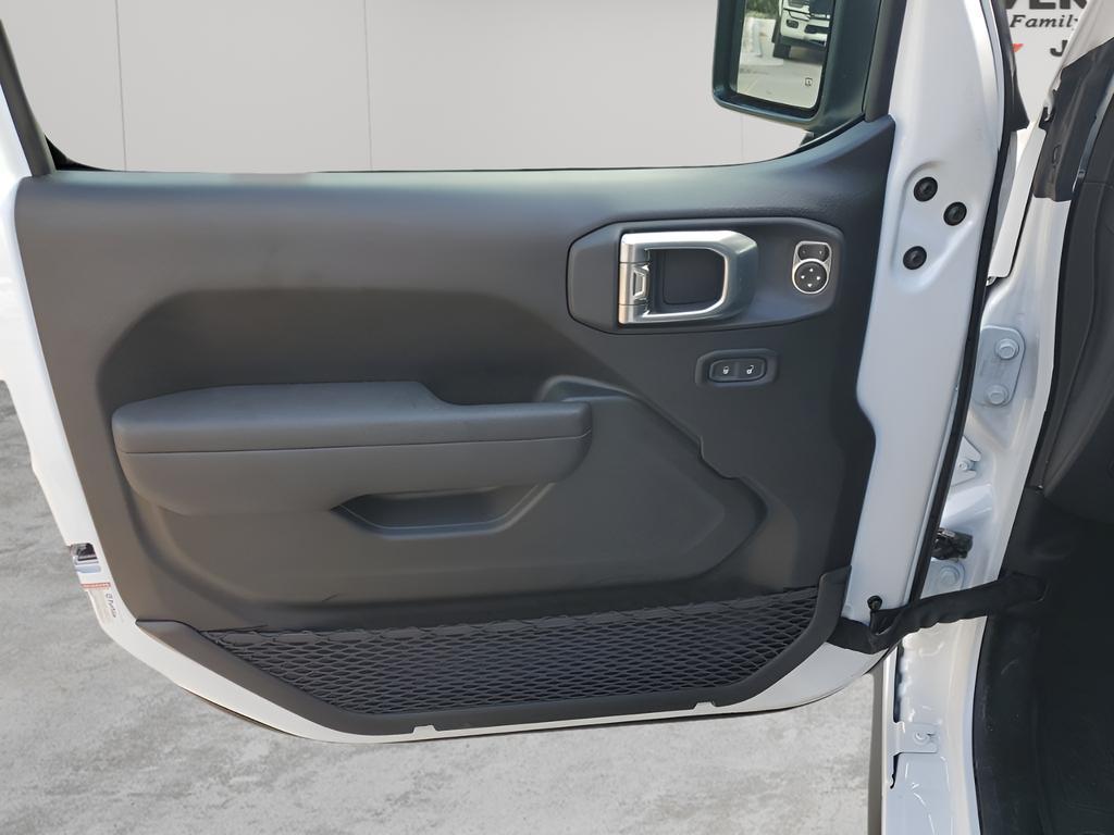 new 2026 Jeep Wrangler car, priced at $52,825