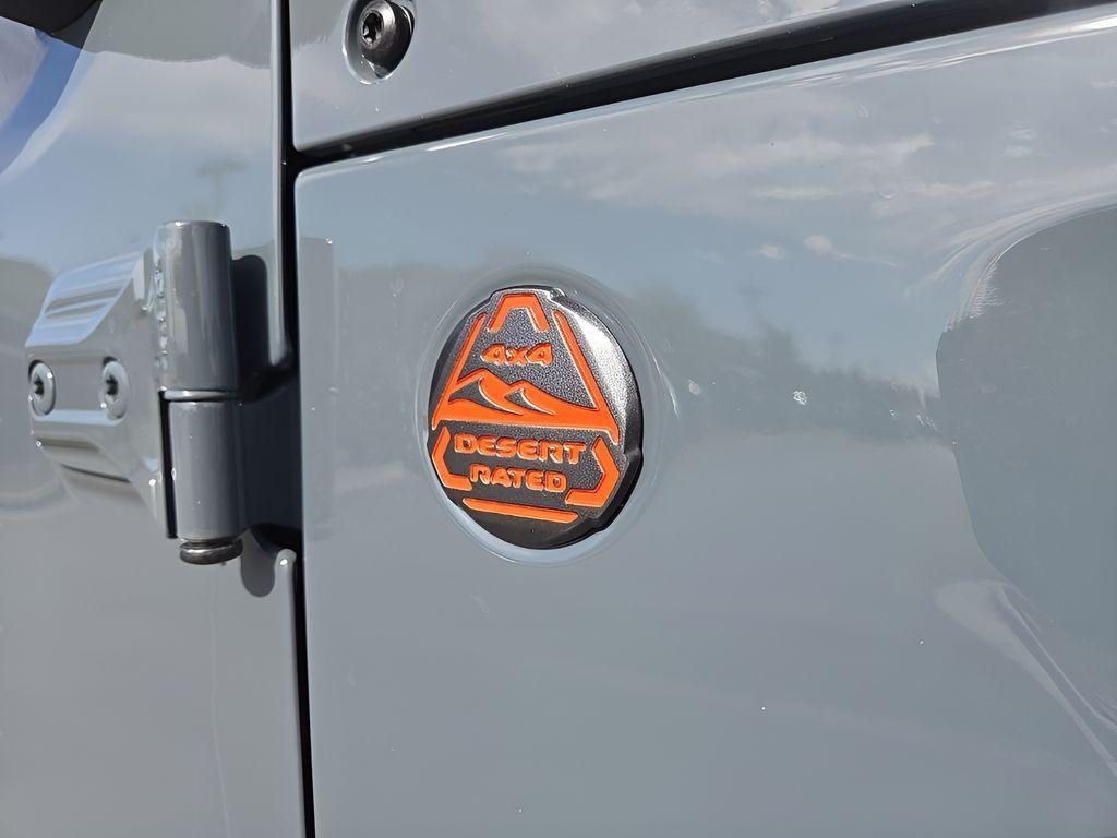new 2025 Jeep Gladiator car, priced at $56,107