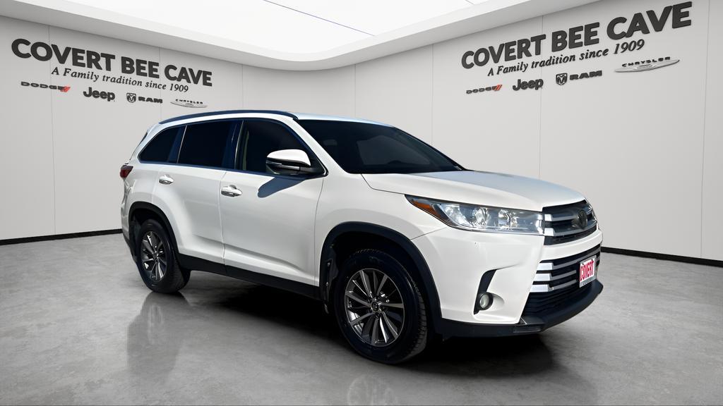 used 2019 Toyota Highlander car, priced at $21,636