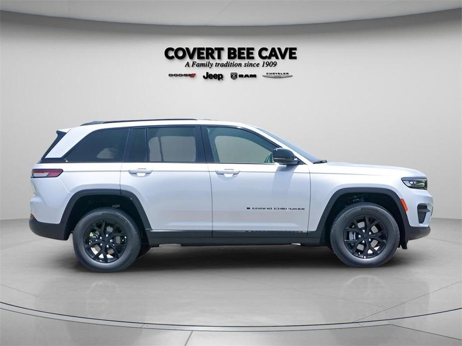 new 2024 Jeep Grand Cherokee car, priced at $42,107