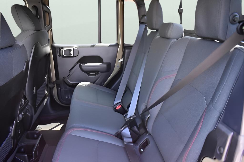 new 2025 Jeep Gladiator car, priced at $46,300