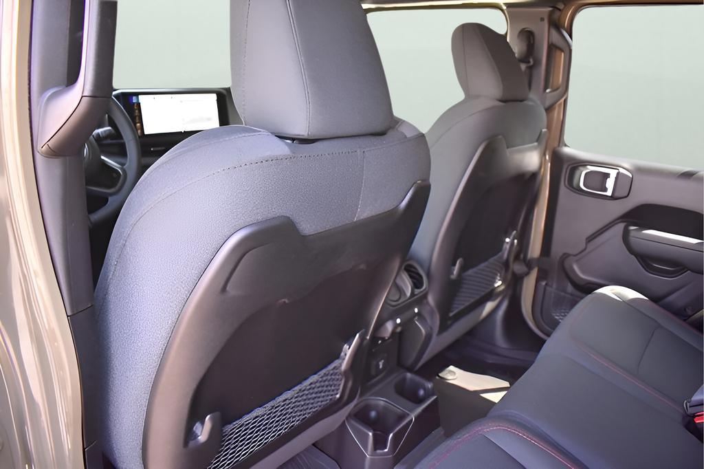 new 2025 Jeep Gladiator car, priced at $46,300