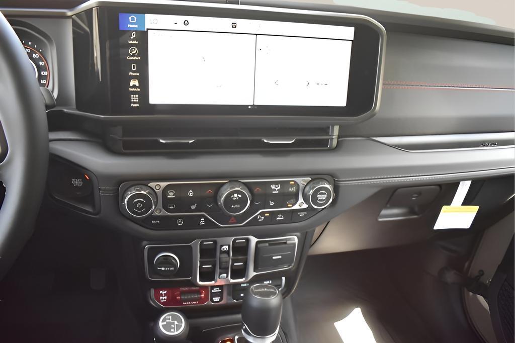 new 2025 Jeep Gladiator car, priced at $46,300