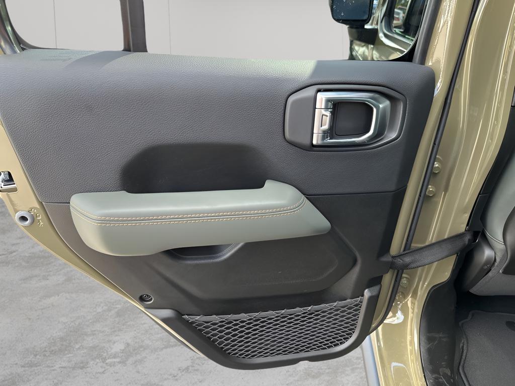 new 2025 Jeep Gladiator car, priced at $53,245