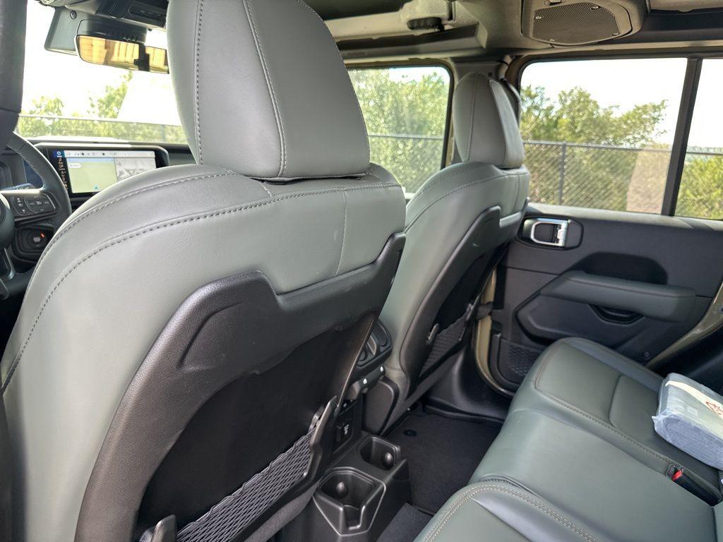 new 2025 Jeep Gladiator car, priced at $55,866