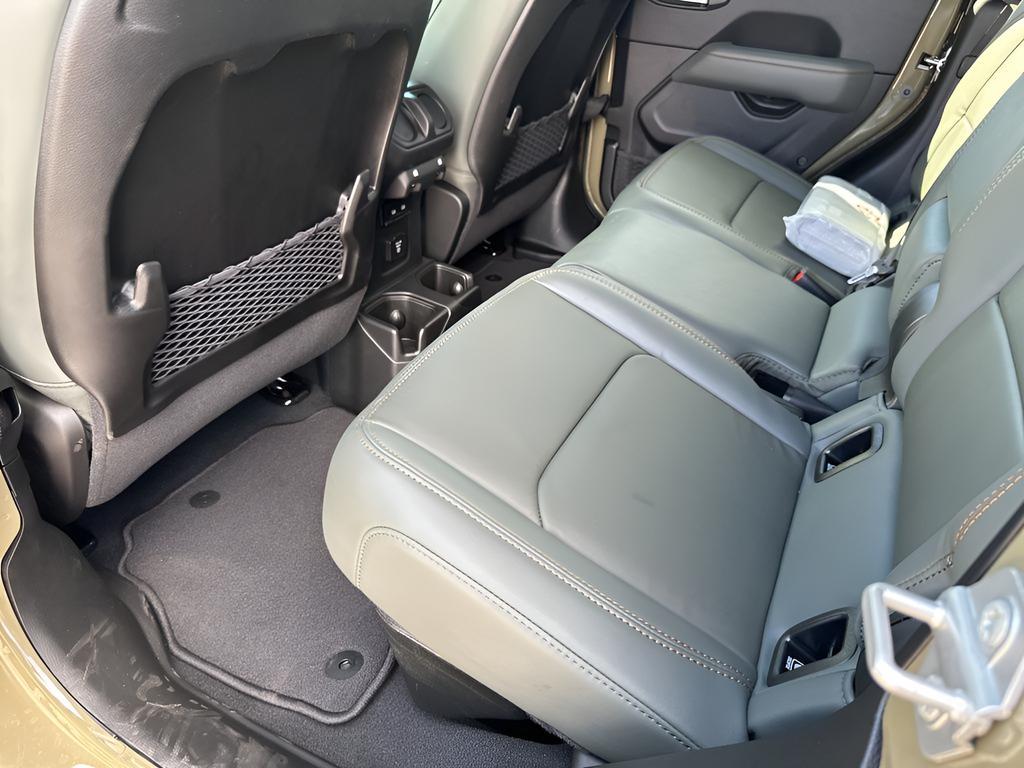 new 2025 Jeep Gladiator car, priced at $53,245