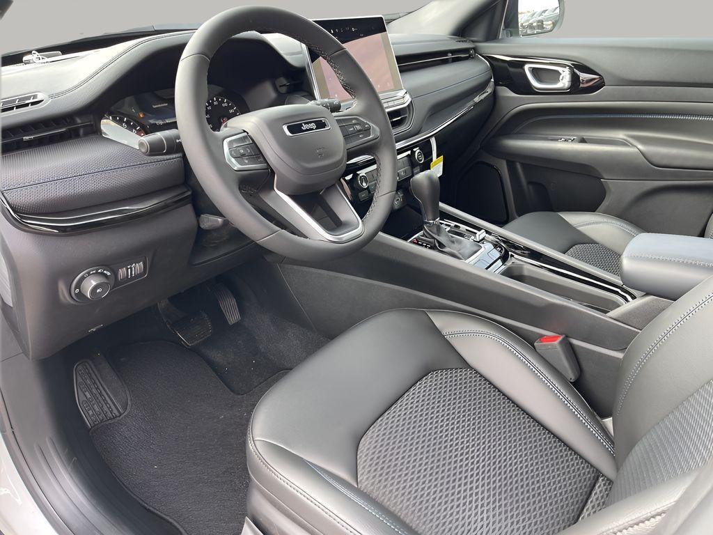 new 2025 Jeep Compass car, priced at $28,559