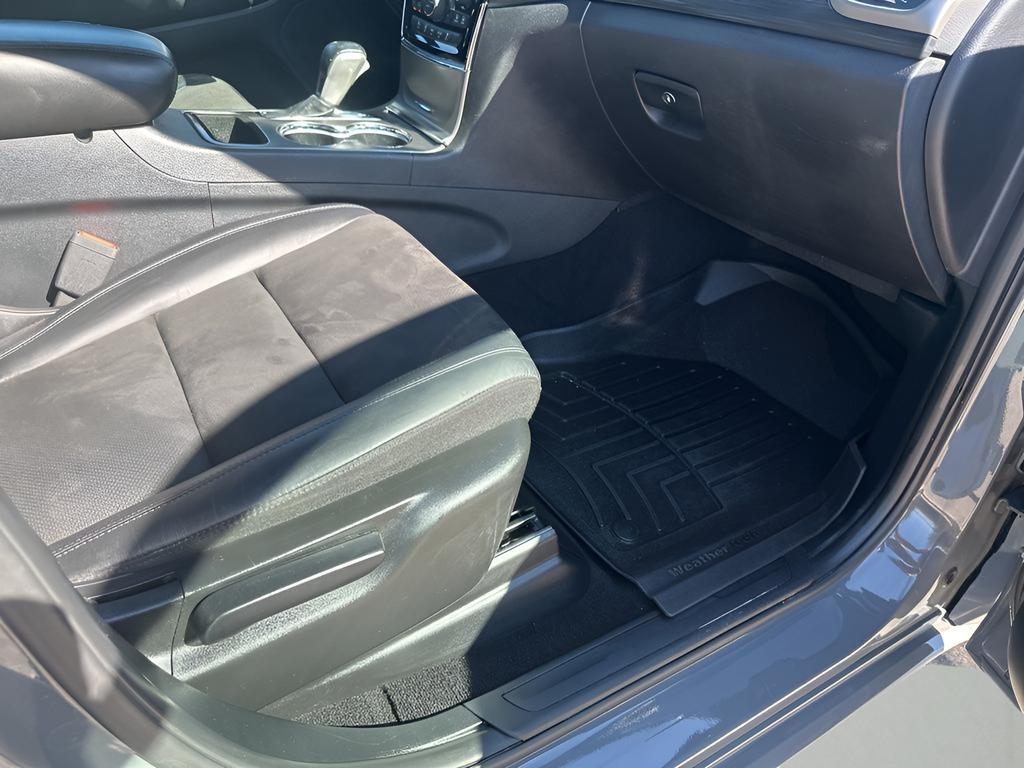 used 2020 Jeep Grand Cherokee car, priced at $20,999