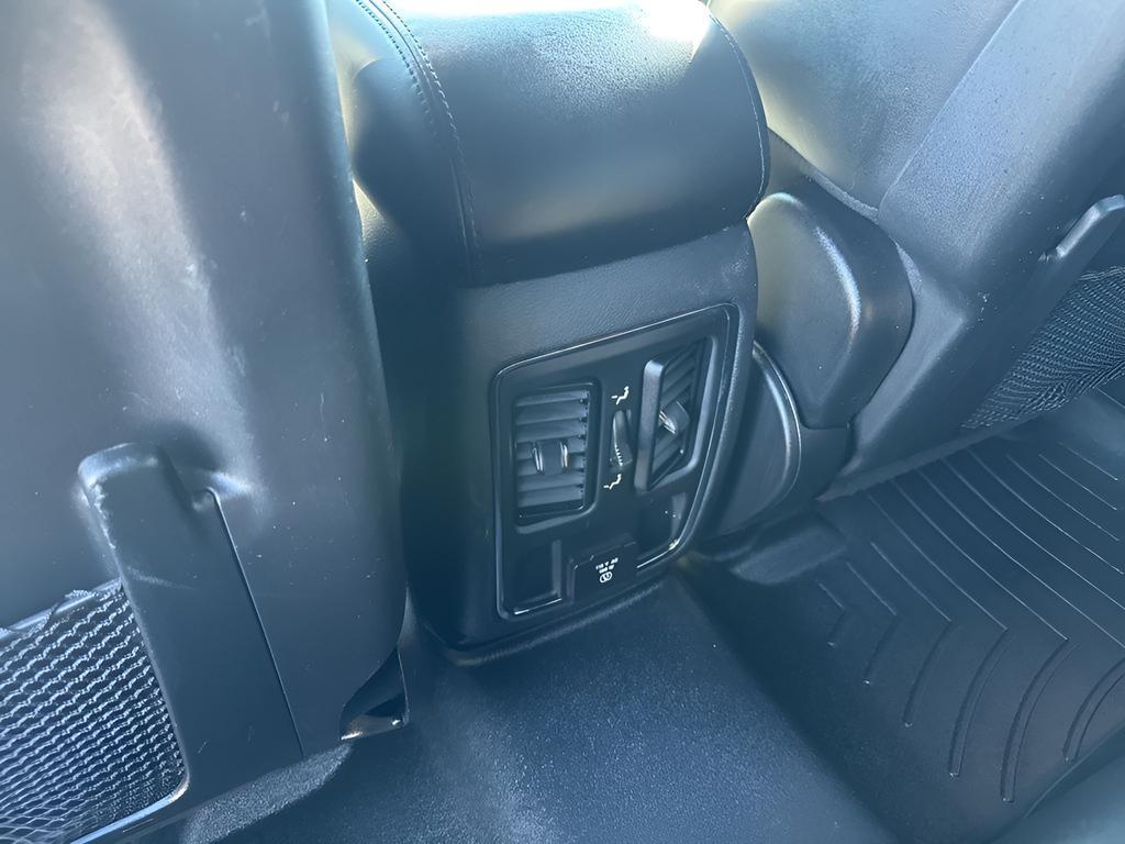 used 2020 Jeep Grand Cherokee car, priced at $20,999