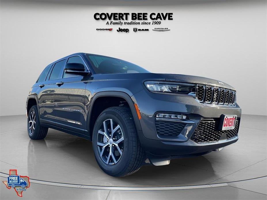 new 2025 Jeep Grand Cherokee car, priced at $44,795