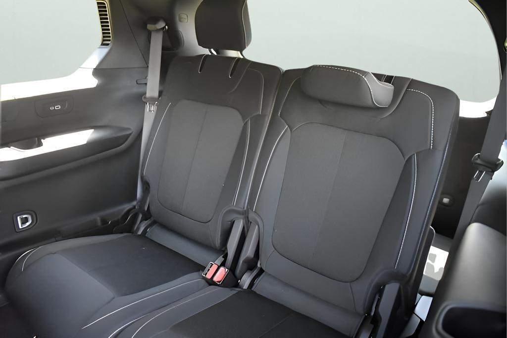 new 2025 Jeep Grand Cherokee L car, priced at $37,548