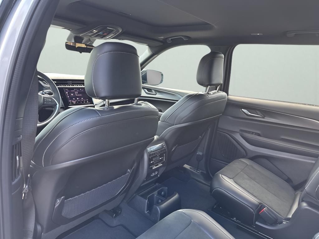 new 2025 Jeep Grand Cherokee L car, priced at $40,701