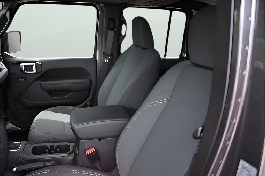 new 2025 Jeep Gladiator car, priced at $48,170