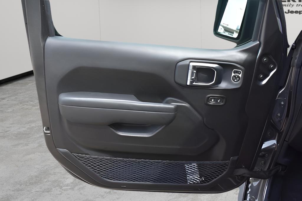 new 2025 Jeep Gladiator car, priced at $48,170