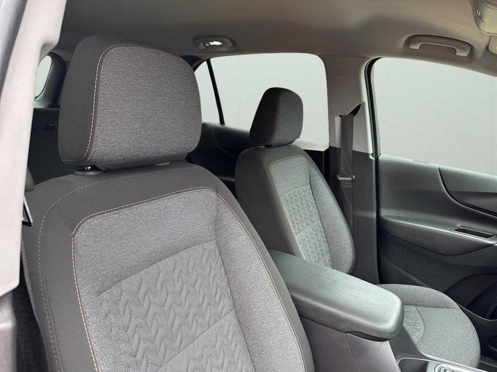 used 2024 Chevrolet Equinox car, priced at $22,262