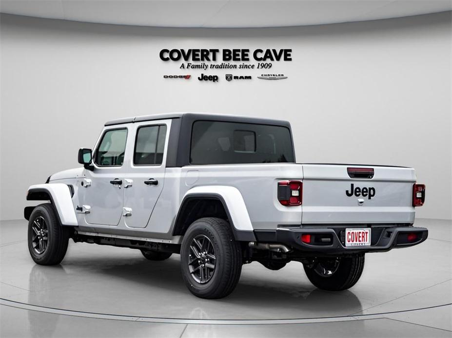 new 2024 Jeep Gladiator car, priced at $40,146