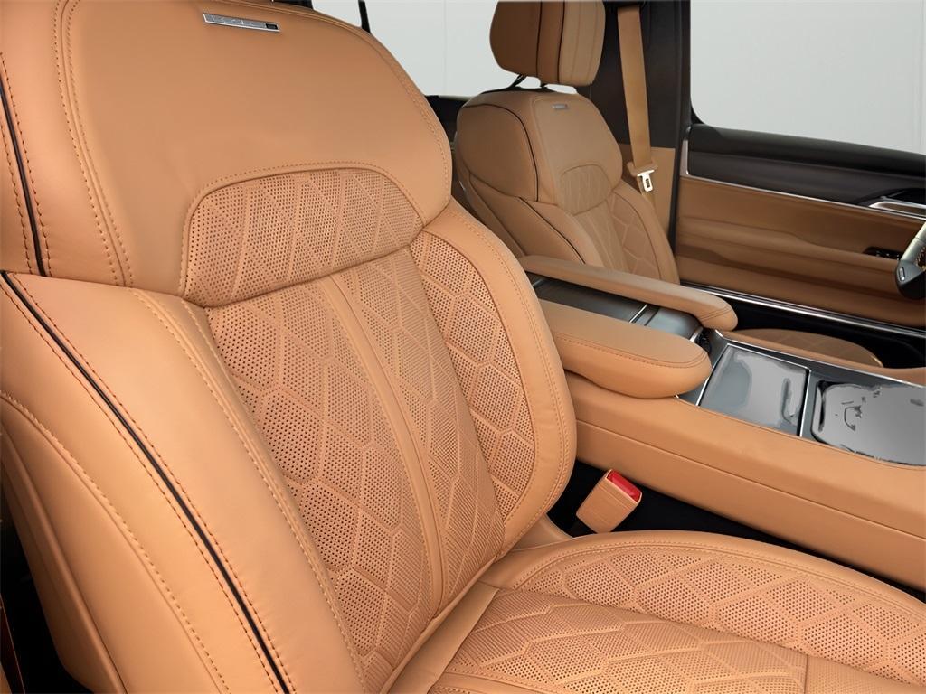 new 2025 Jeep Grand Wagoneer car, priced at $110,330