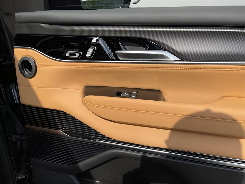 new 2025 Jeep Grand Wagoneer car, priced at $110,330