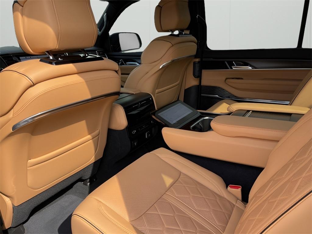 new 2025 Jeep Grand Wagoneer car, priced at $110,330