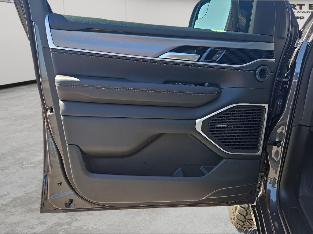 new 2025 Jeep Wagoneer car, priced at $89,320