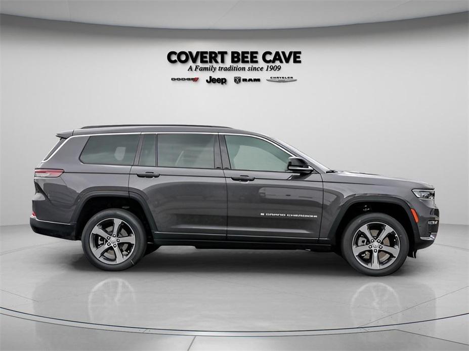 new 2024 Jeep Grand Cherokee L car, priced at $50,883