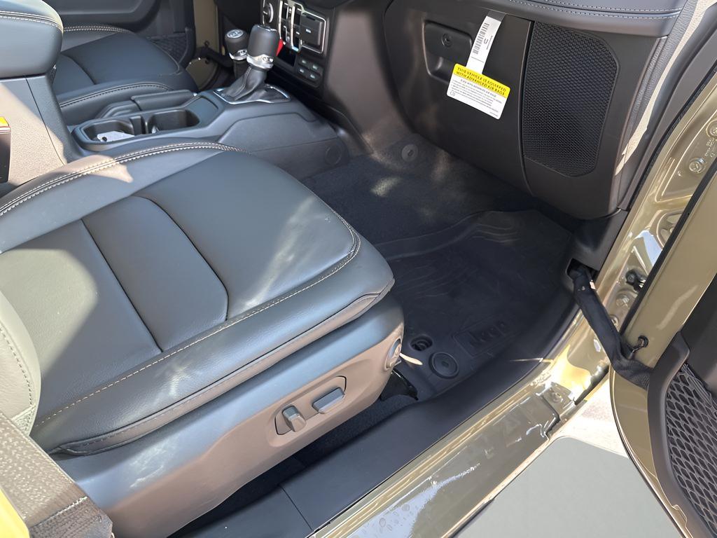 new 2025 Jeep Gladiator car, priced at $50,535