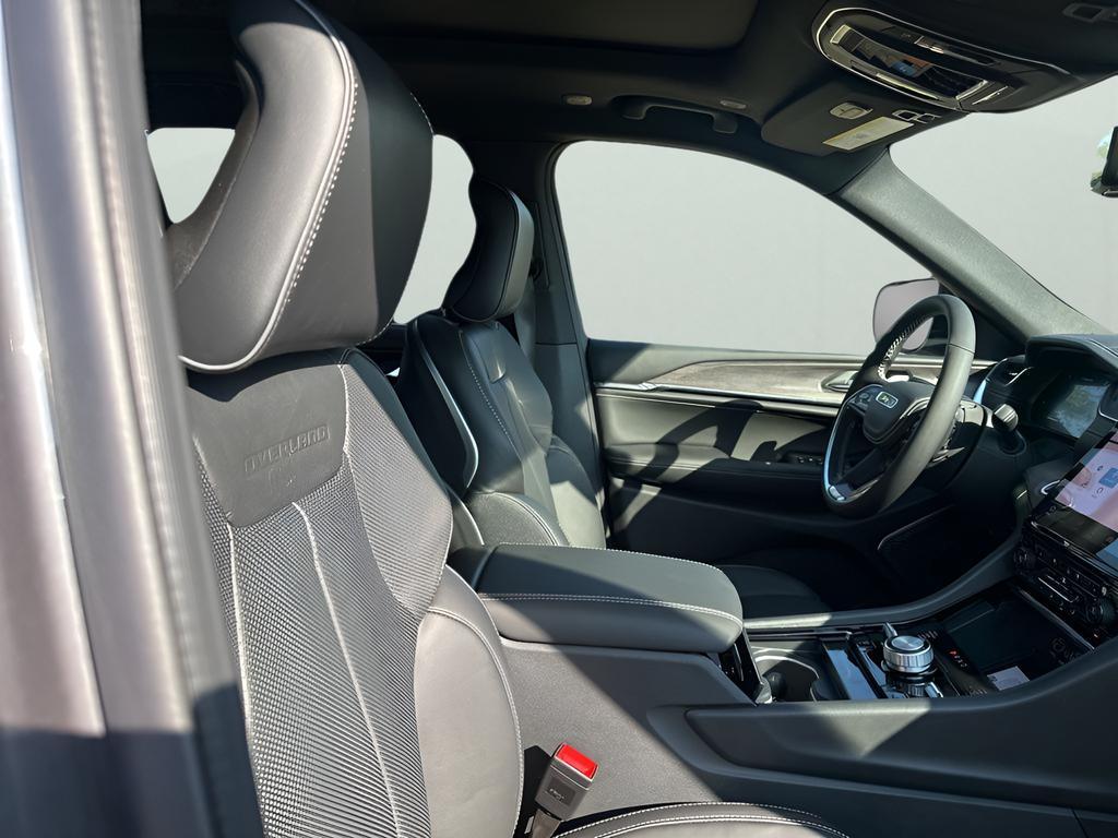 new 2025 Jeep Grand Cherokee L car, priced at $59,620