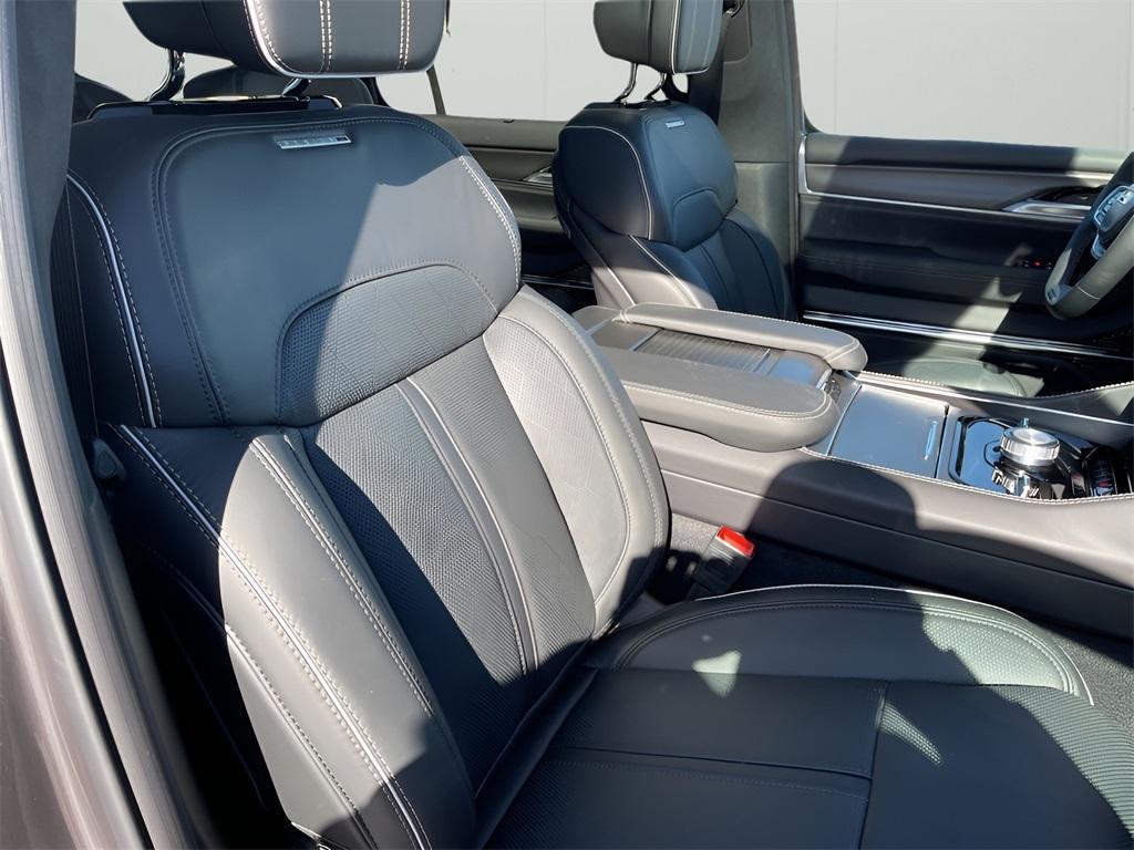 new 2025 Jeep Grand Wagoneer car, priced at $100,235