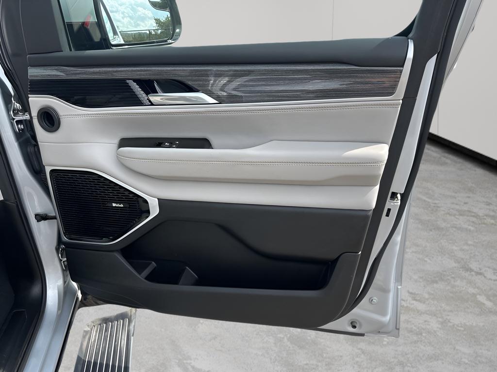 used 2022 Jeep Wagoneer car, priced at $36,950