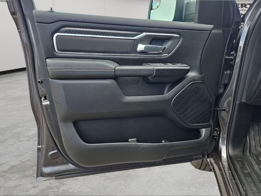 new 2025 Ram 1500 car, priced at $52,822