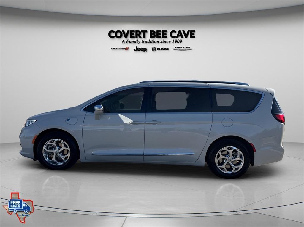 used 2021 Chrysler Pacifica Hybrid car, priced at $25,885