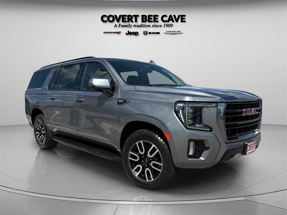 used 2022 GMC Yukon XL car, priced at $62,036