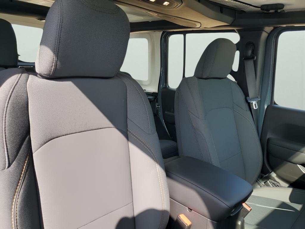 new 2026 Jeep Wrangler car, priced at $41,387