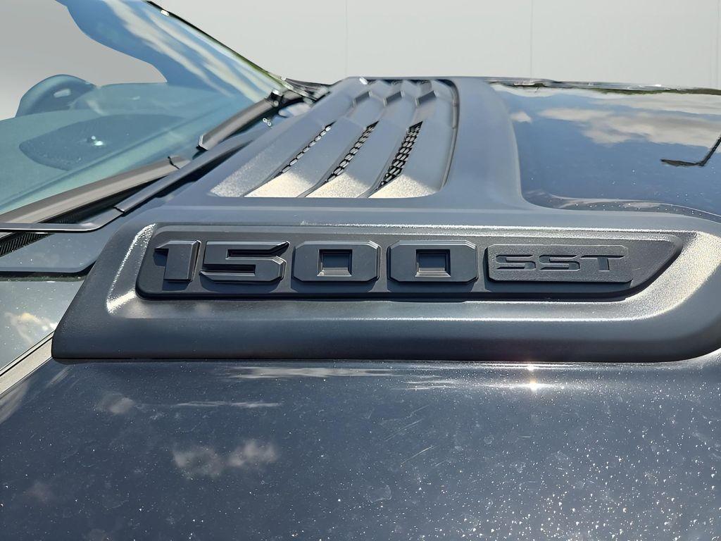 new 2025 Ram 1500 car, priced at $56,736
