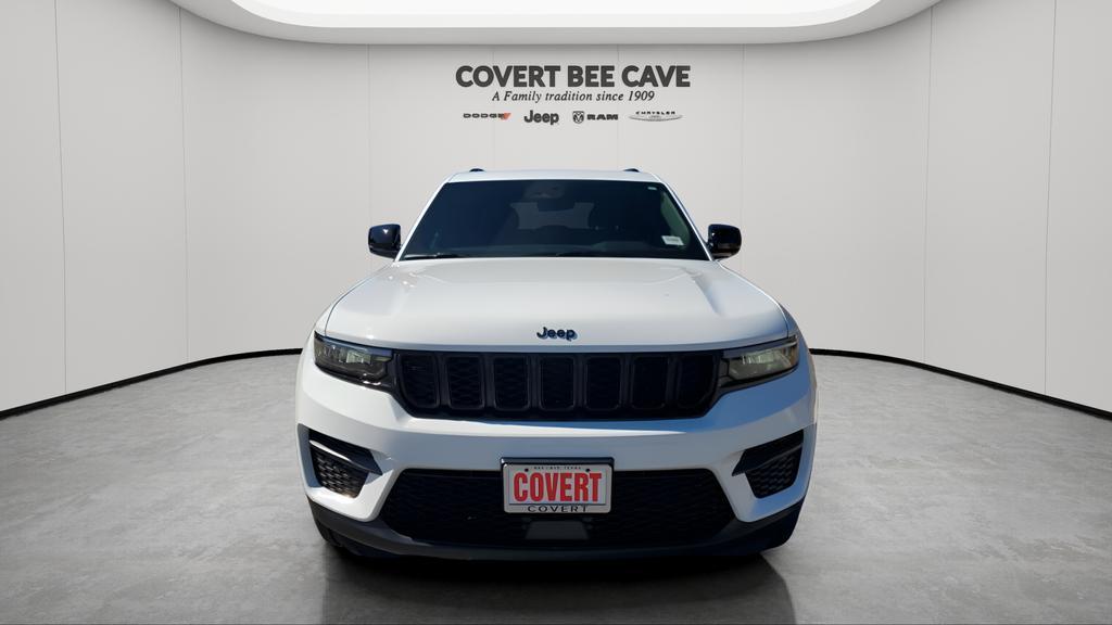 new 2025 Jeep Grand Cherokee car, priced at $40,935