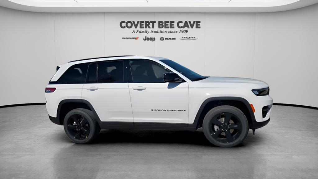 new 2025 Jeep Grand Cherokee car, priced at $40,935