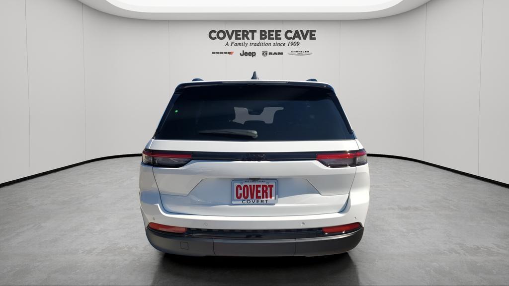 new 2025 Jeep Grand Cherokee car, priced at $40,935