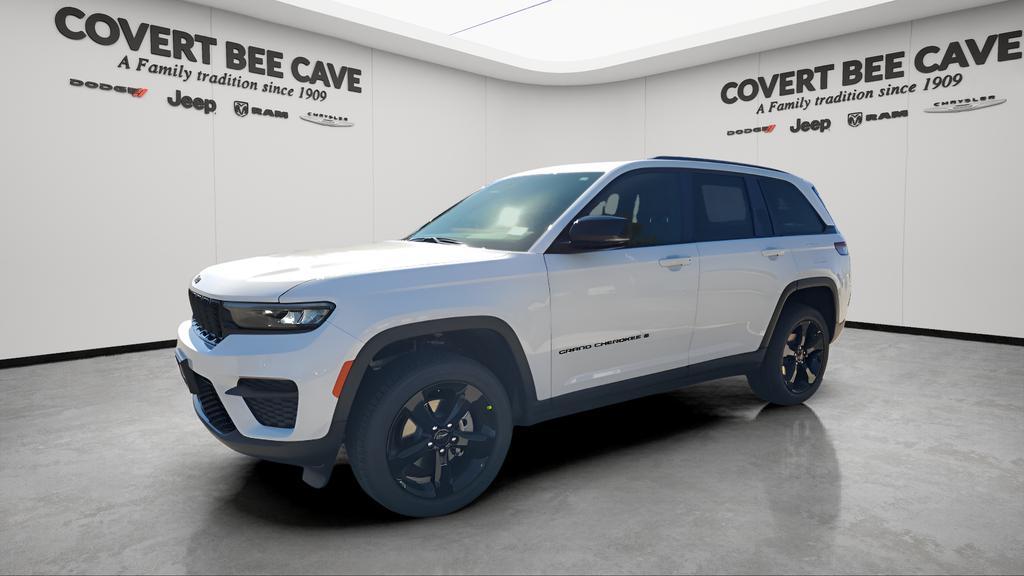 new 2025 Jeep Grand Cherokee car, priced at $40,935