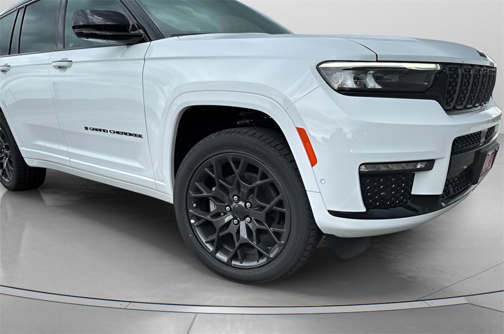 new 2024 Jeep Grand Cherokee L car, priced at $67,265