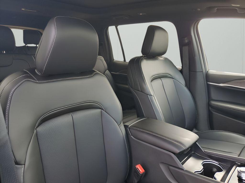 new 2025 Jeep Grand Cherokee L car, priced at $51,584
