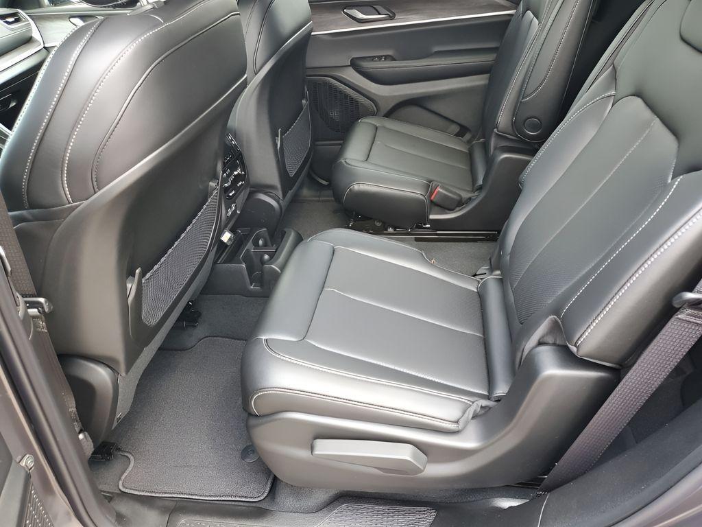 new 2025 Jeep Grand Cherokee L car, priced at $51,584
