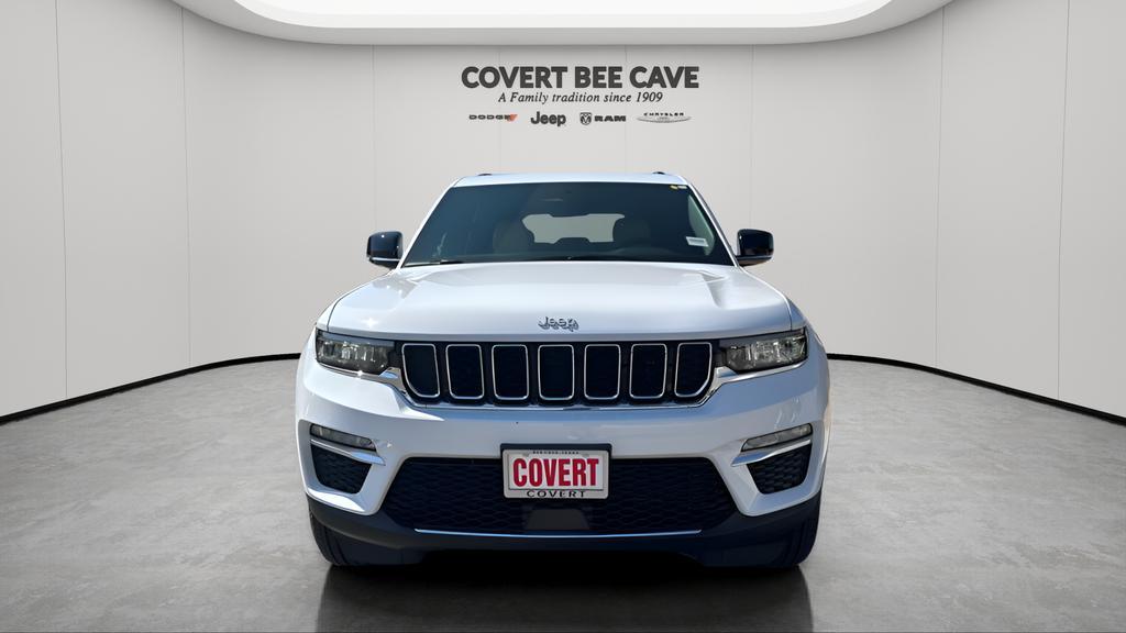 new 2025 Jeep Grand Cherokee car, priced at $39,614