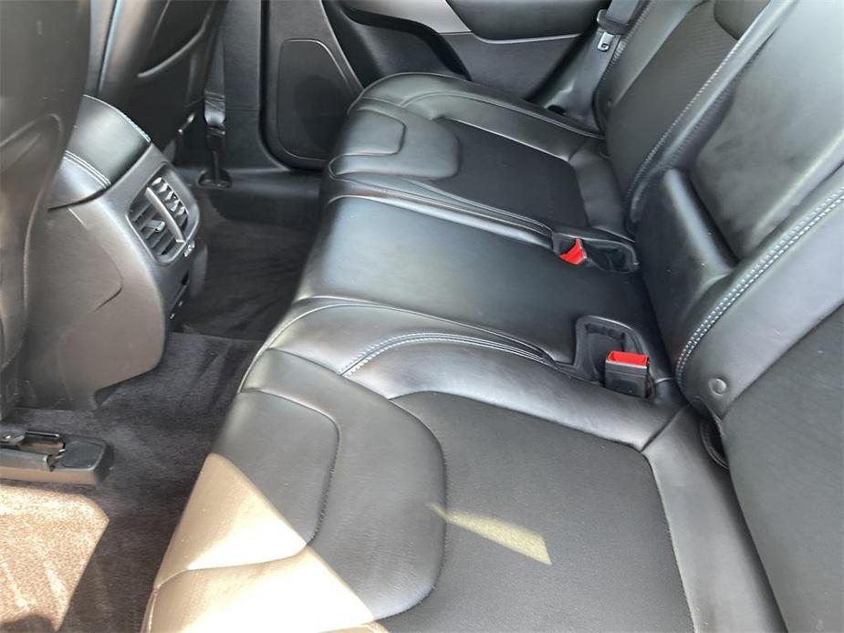 used 2019 Jeep Cherokee car, priced at $21,160