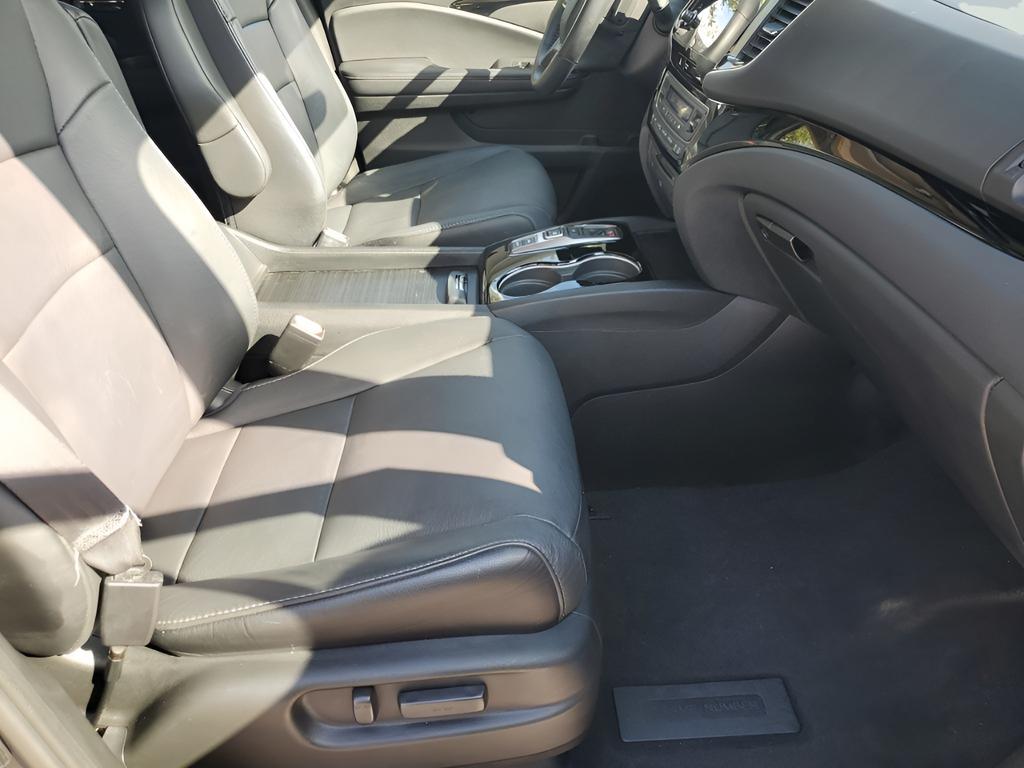 used 2022 Honda Pilot car, priced at $31,787