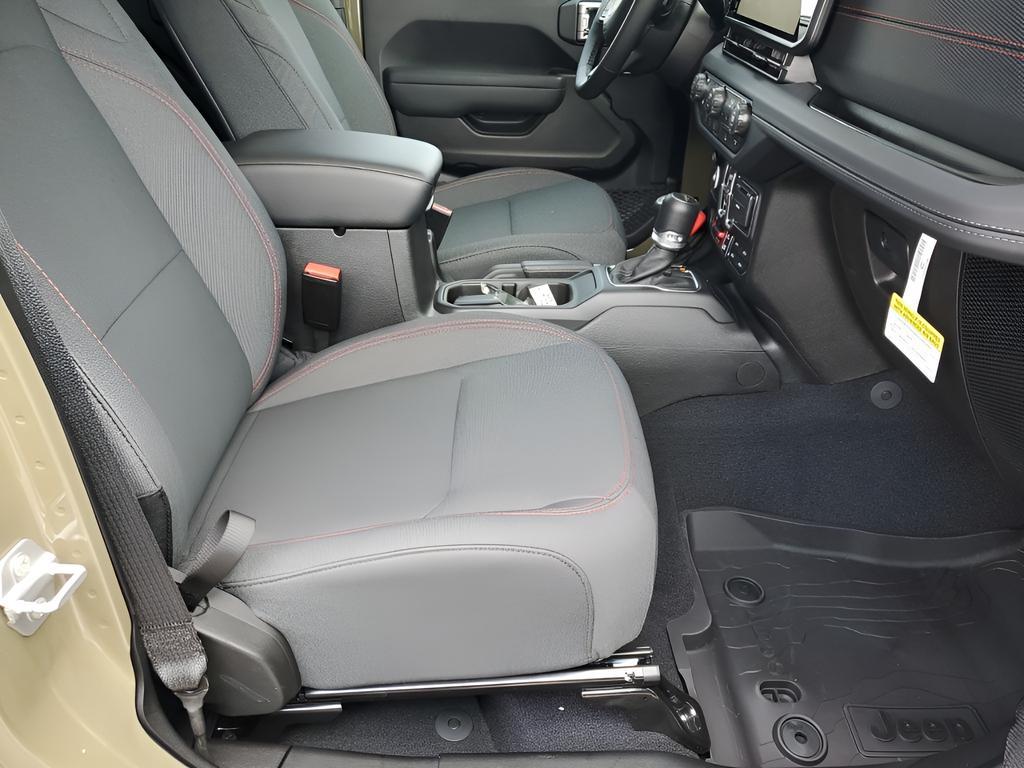 new 2025 Jeep Gladiator car, priced at $50,895