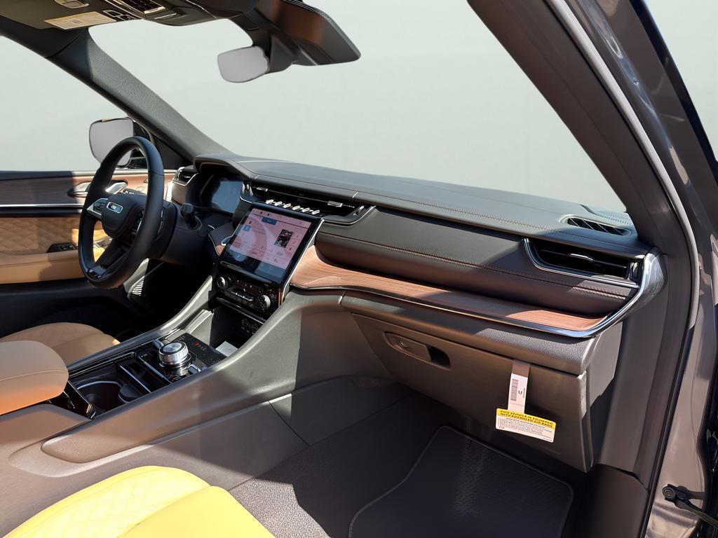 new 2025 Jeep Grand Cherokee car, priced at $60,580