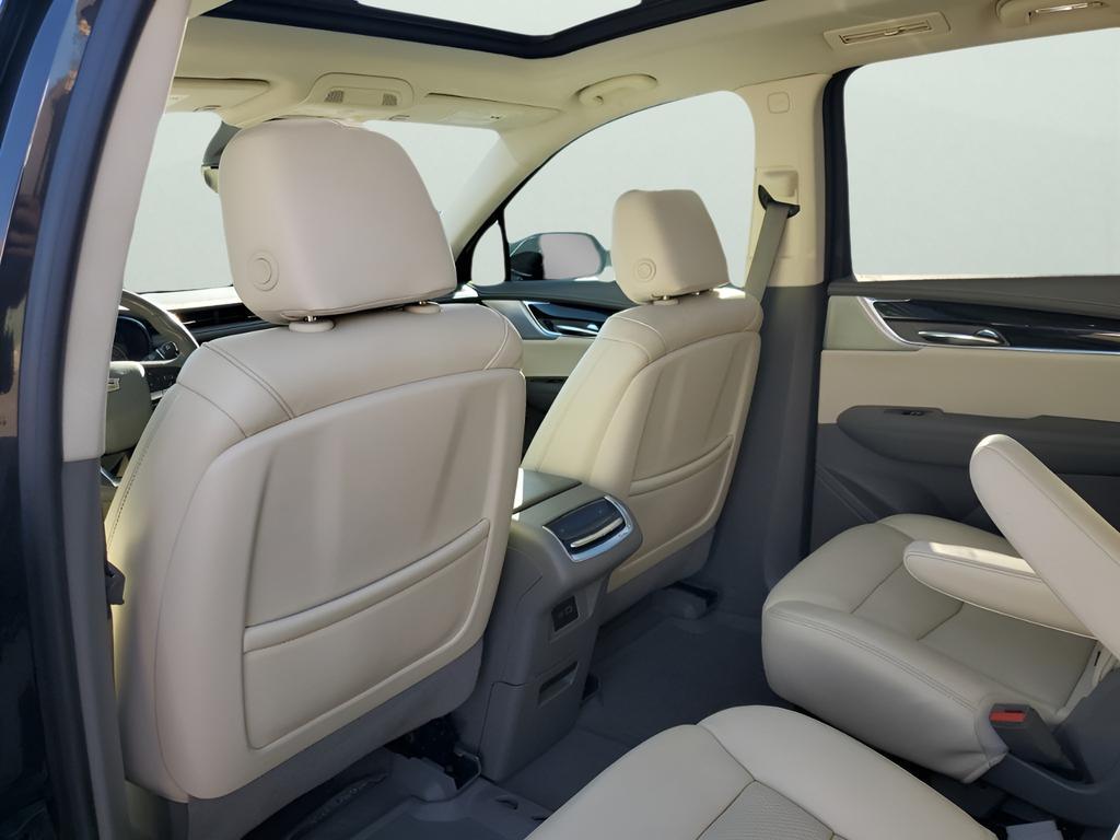 used 2020 Cadillac XT6 car, priced at $30,452