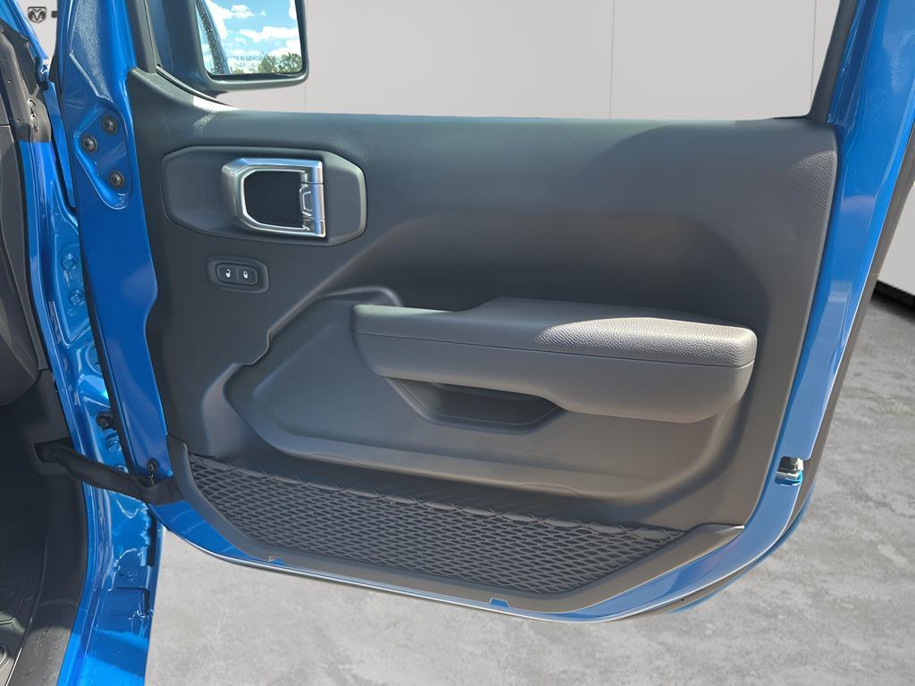 new 2025 Jeep Wrangler car, priced at $38,600