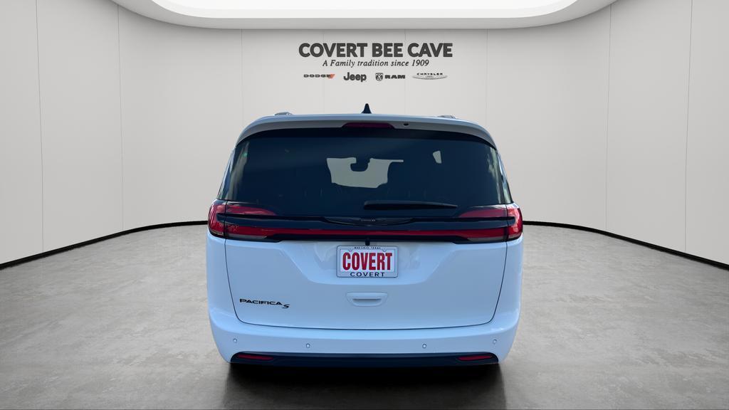 new 2026 Chrysler Pacifica car, priced at $42,085